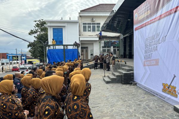 Sukseskan Pemilu 2024, RS Bhayangkara Hasta Brata Batu Fasilitasi Karyawan dan Pasien